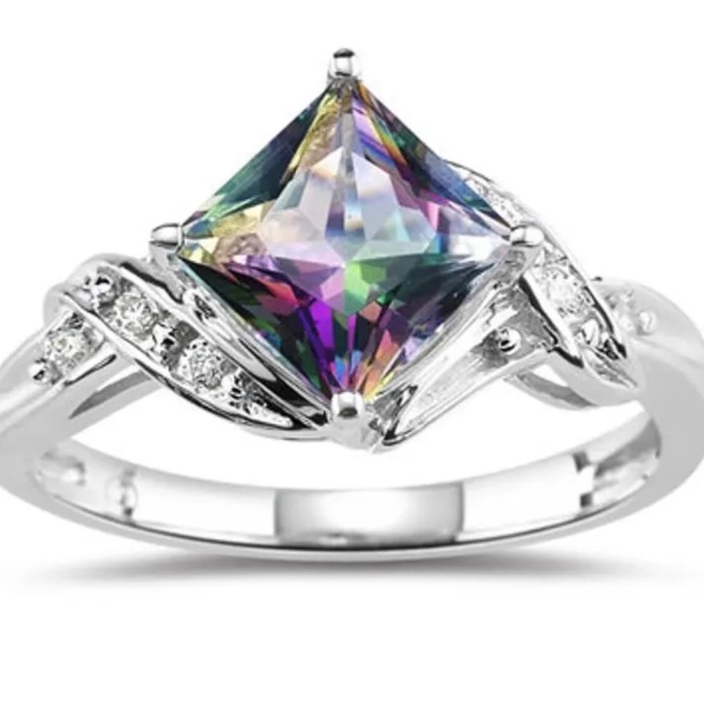 Beautiful Princess Cut square topaz ring
